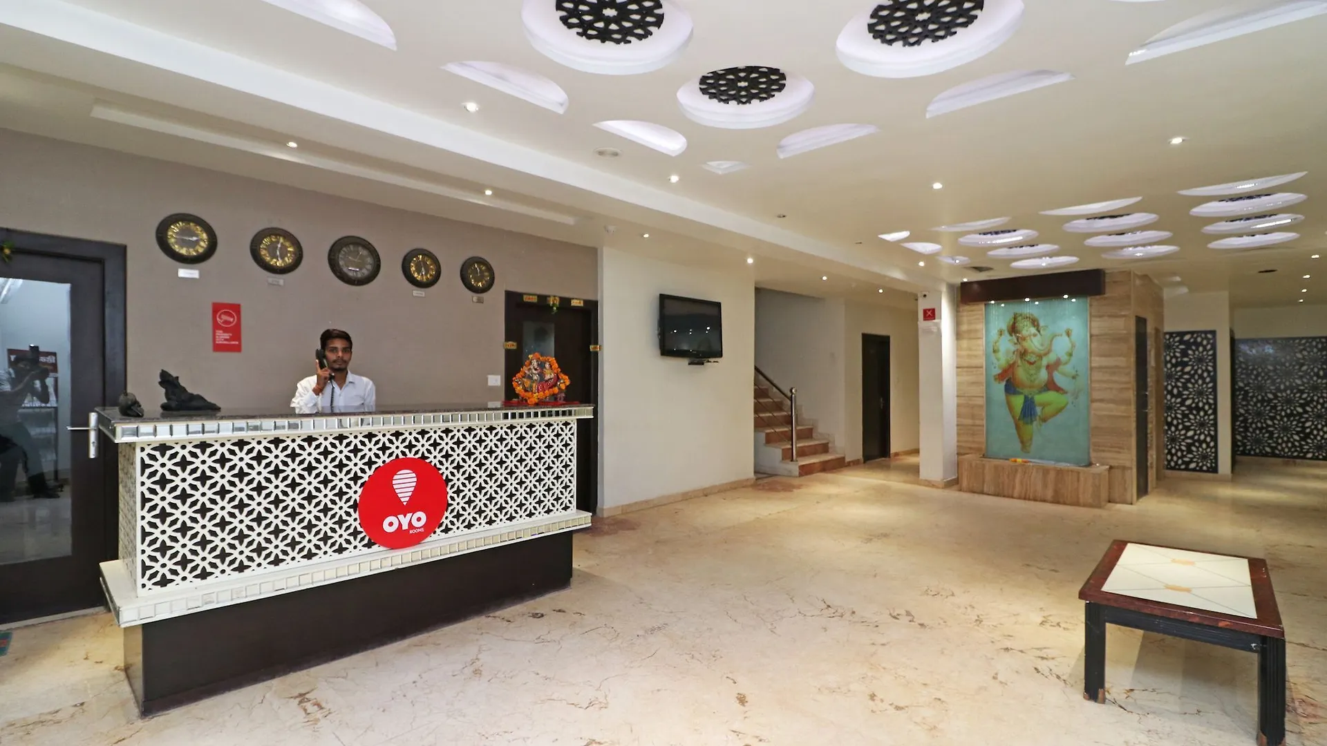 Oyo 9993 Hotel Idea Inn Agra  3*, Agra (Uttar Pradesh) India